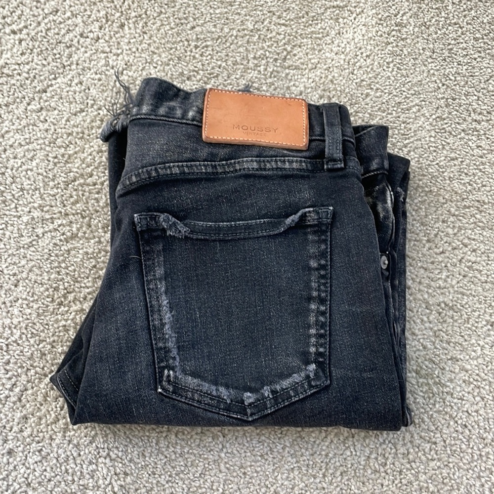 Moussy cropped denim with raw hem